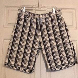 EUC Men’s Nike Golf Shorts